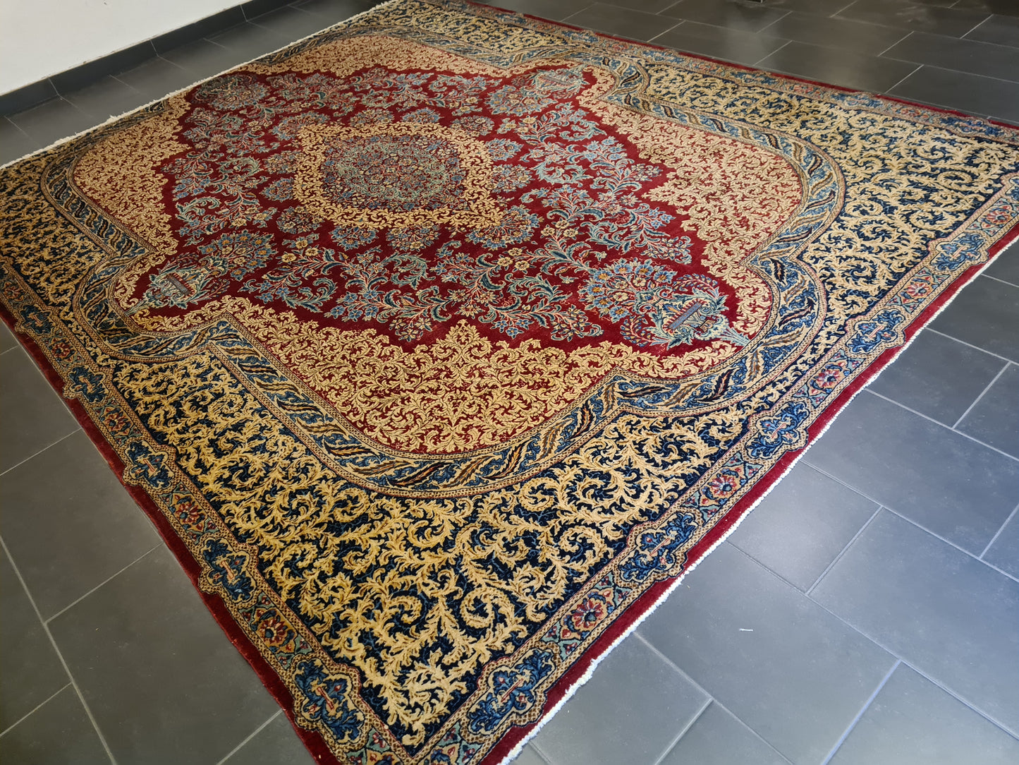 Perserteppich Orientteppich Handgeknüpfter Teppich Laver Kirman 377x300cm