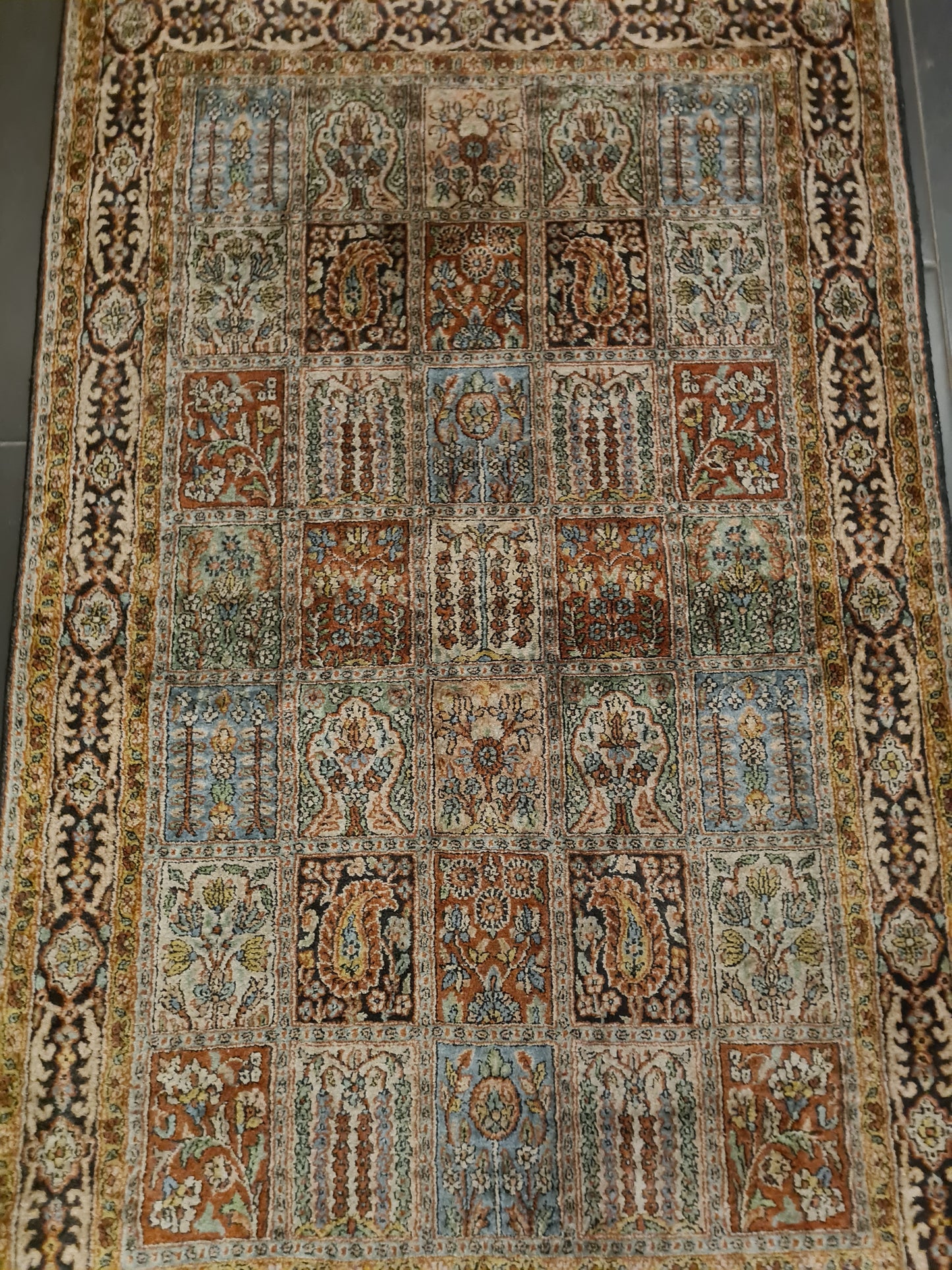 Perserteppich Seidenteppich Handgeknüpfter Teppich Kashmir Ghoum 160x67cm