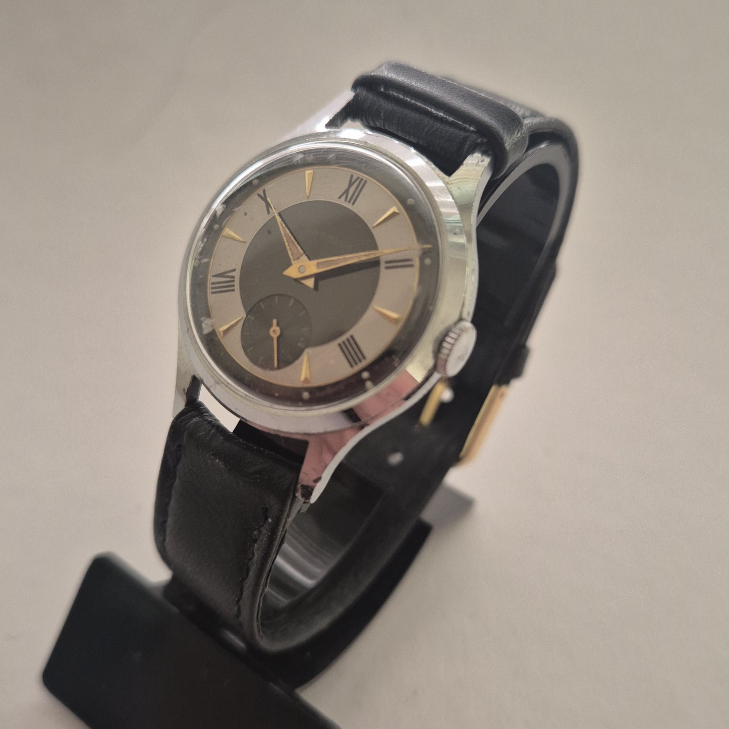 Vintage Junghans Herrenarmbanduhr – Eleganz aus Deutschland