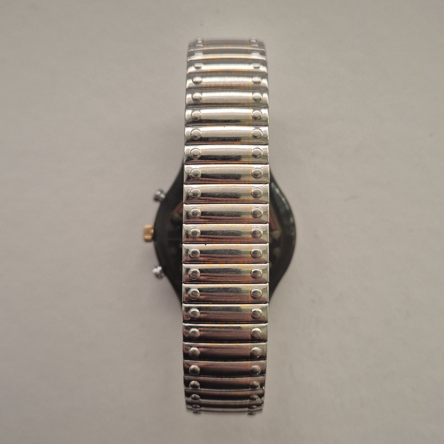 Swatch Irony Chronograph – Eleganz trifft Funktionalität