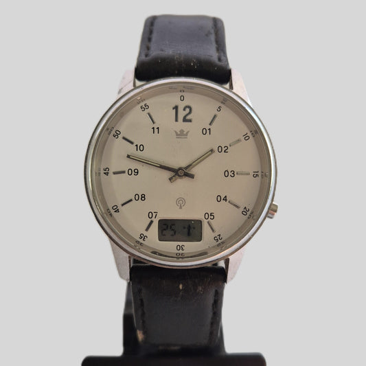 Klassische Herrenarmbanduhr mit Digitalanzeige – Präzision und Stil