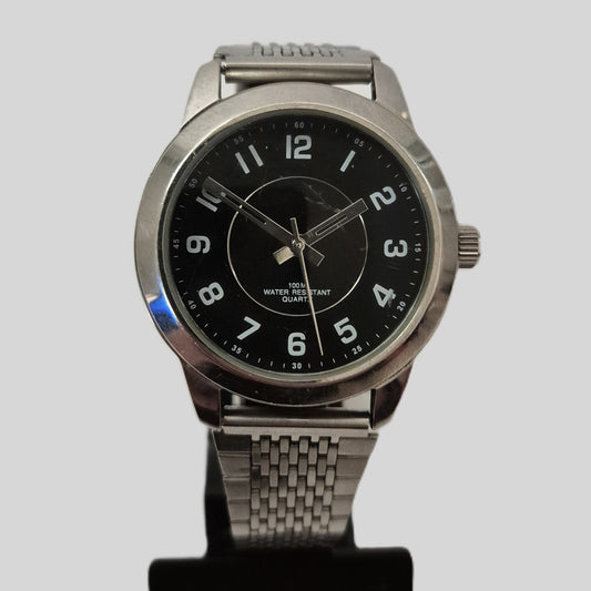 Klassische Herren-Armbanduhr – Wasserdicht und robust für den Alltag