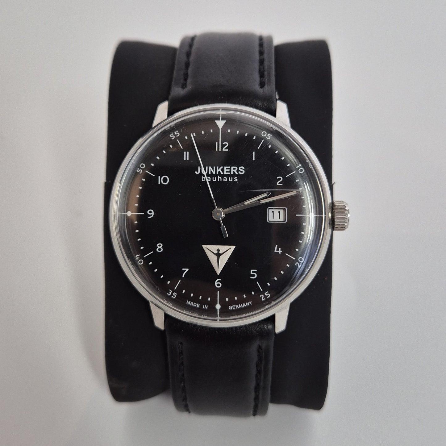 Klassische Junkers Bauhaus Herrenarmbanduhr – Eleganz im zeitlosen Design