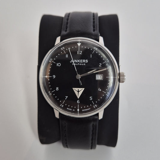 Klassische Junkers Bauhaus Herrenarmbanduhr – Eleganz im zeitlosen Design