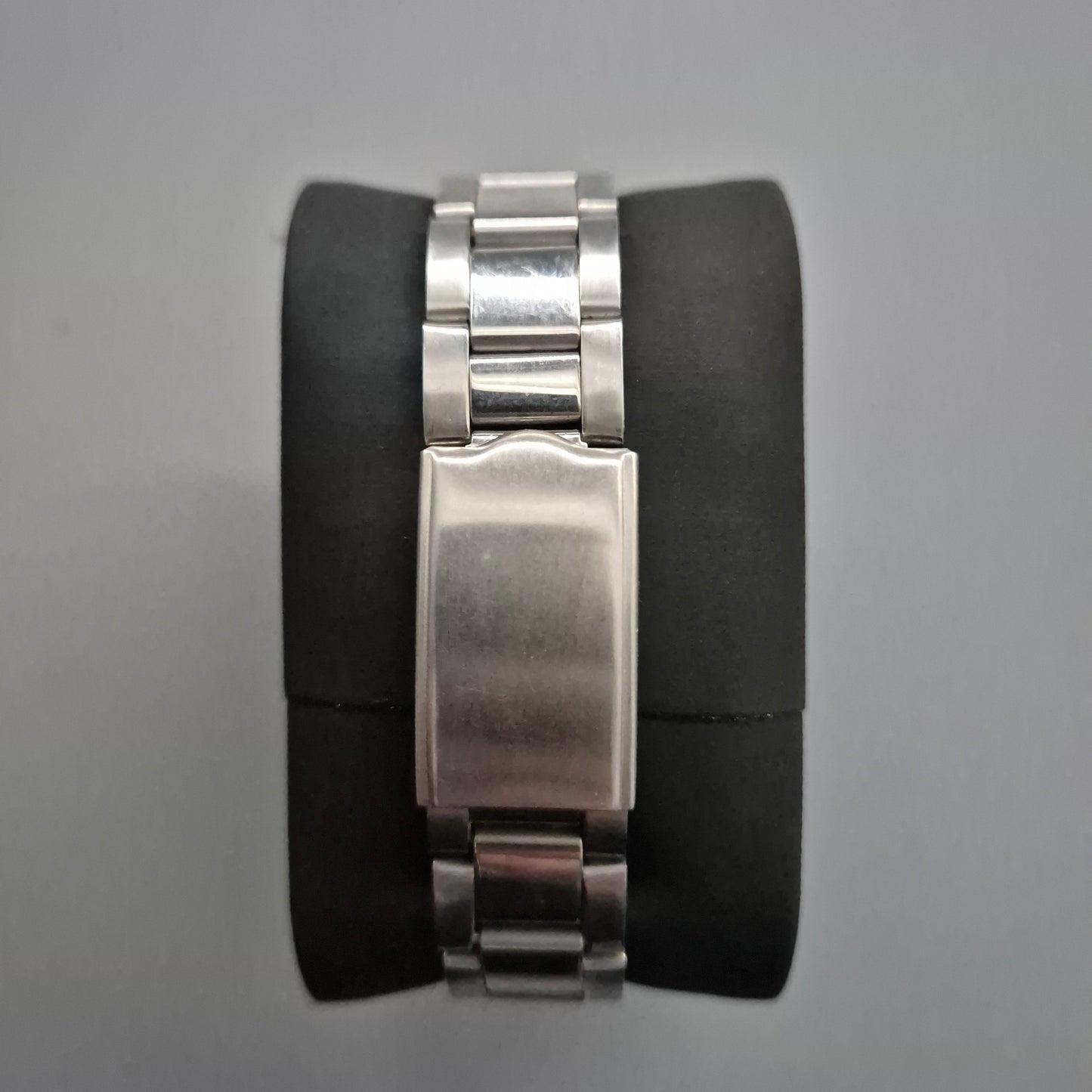 Einzigartige Designer-Armbanduhr – Moderner Stil für den Minimalisten