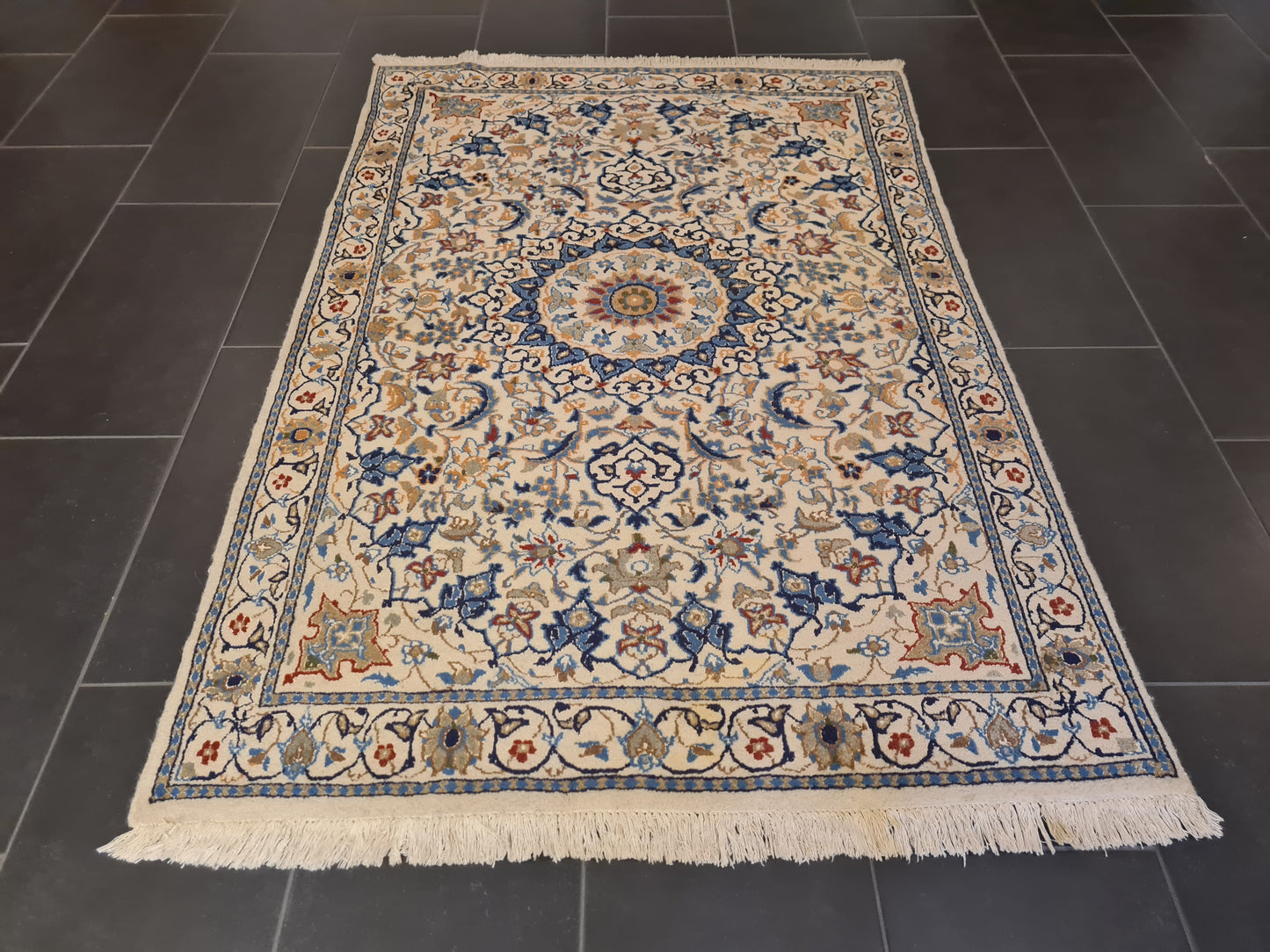 Perserteppich Orientteppich Handgeknüpfter Teppich Nain mit Seide 150x94cm