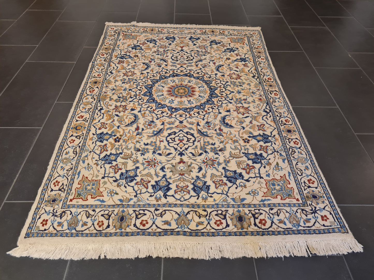 Perserteppich Orientteppich Handgeknüpfter Teppich Nain mit Seide 150x94cm