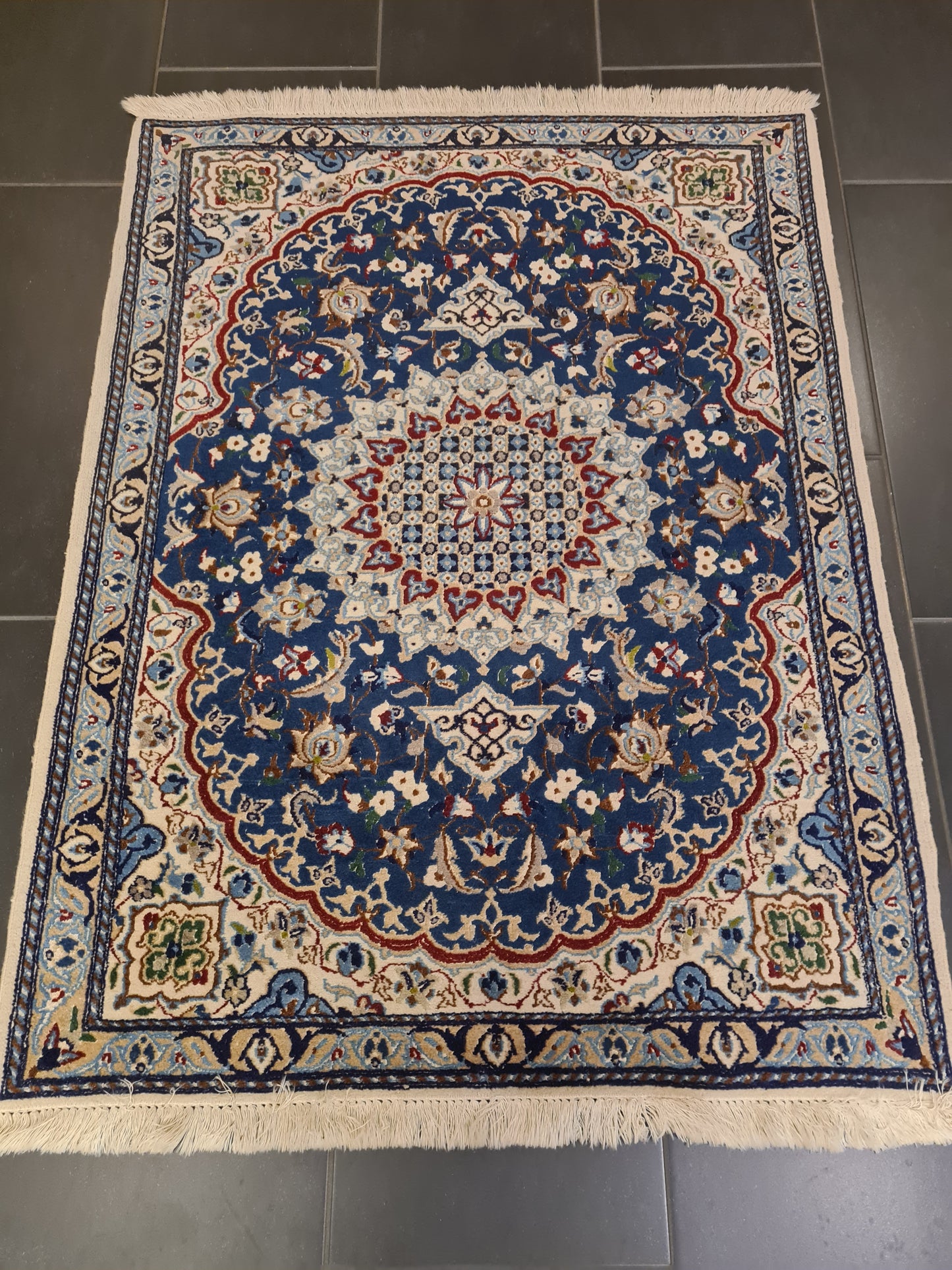 Perserteppich Orientteppich Handgeknüpfter Teppich Nain mit Seide 120x91cm