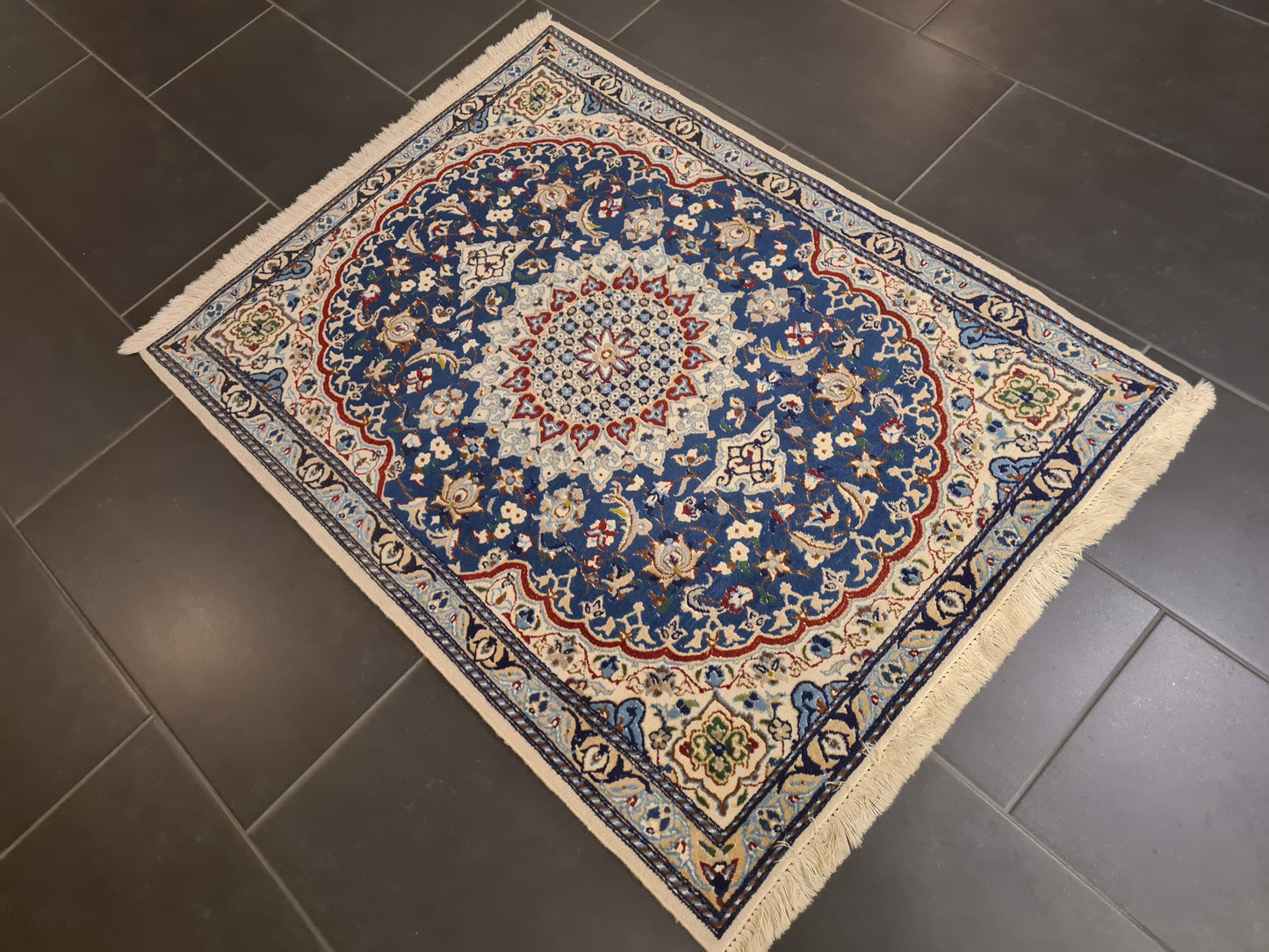 Perserteppich Orientteppich Handgeknüpfter Teppich Nain mit Seide 120x91cm