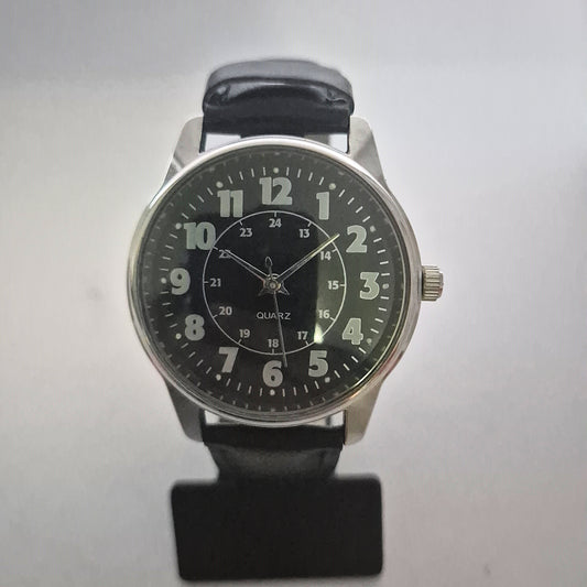 Klassische Herrenarmbanduhr – Eleganz und Schlichtheit für den Alltag