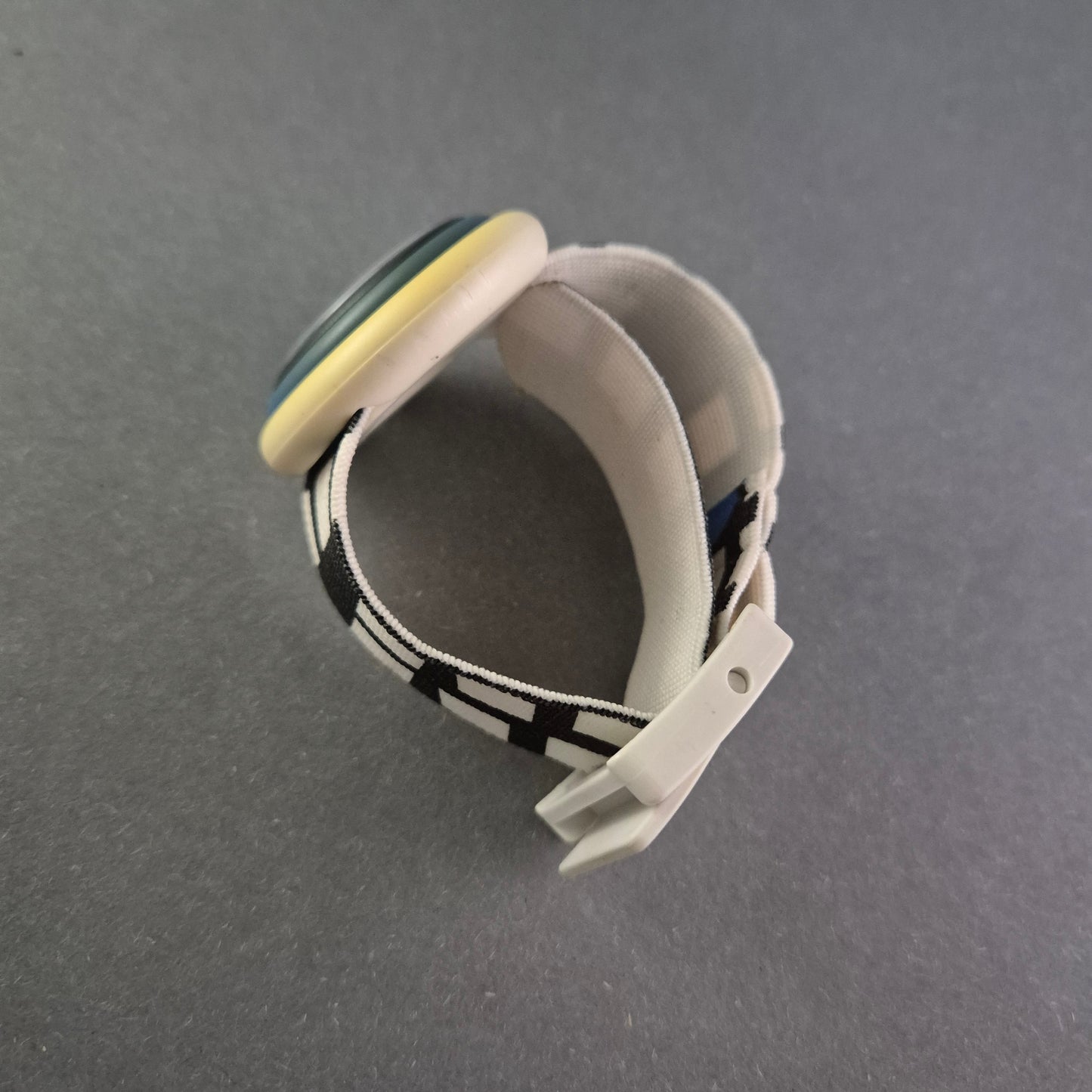 Trendige Minitz-Armbanduhr – Einzigartiges Design für Stilbewusste