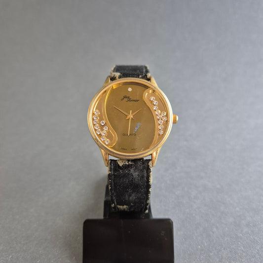 Jan Ferrier Damenuhr mit Kristallakzenten – Glamouröses Design