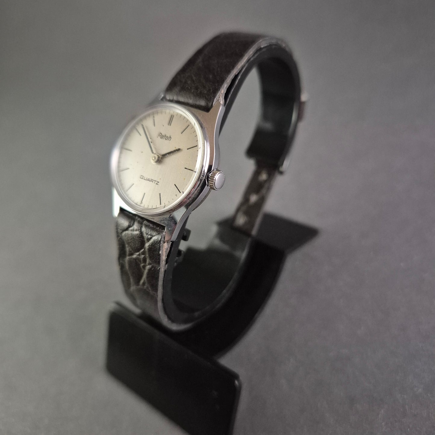 Elegante Patoh Damenarmbanduhr – Klassisches Design für jeden Anlass