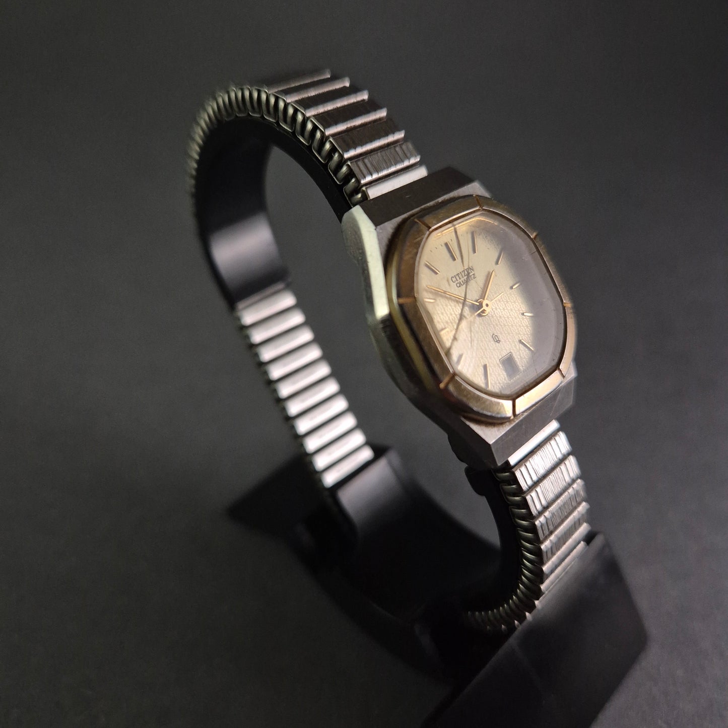 Citizen Herrenarmbanduhr – Klassisches Design mit Datumsanzeige