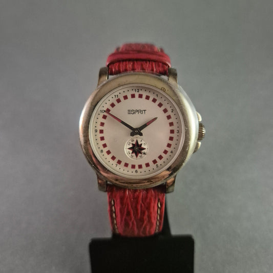 Klassische Esprit Damenarmbanduhr – Stilvolle Details für den Alltag