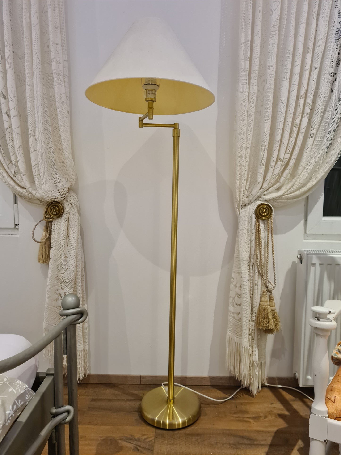 Elegante Art-Déco-Stehlampe – Gelenklampe mit Schirm Messing