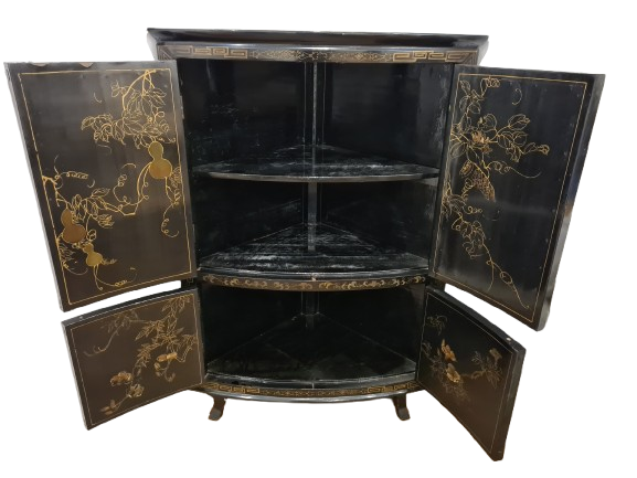 Antiker chinesischer Eckschrank – Holz Speckstein, handbemalt