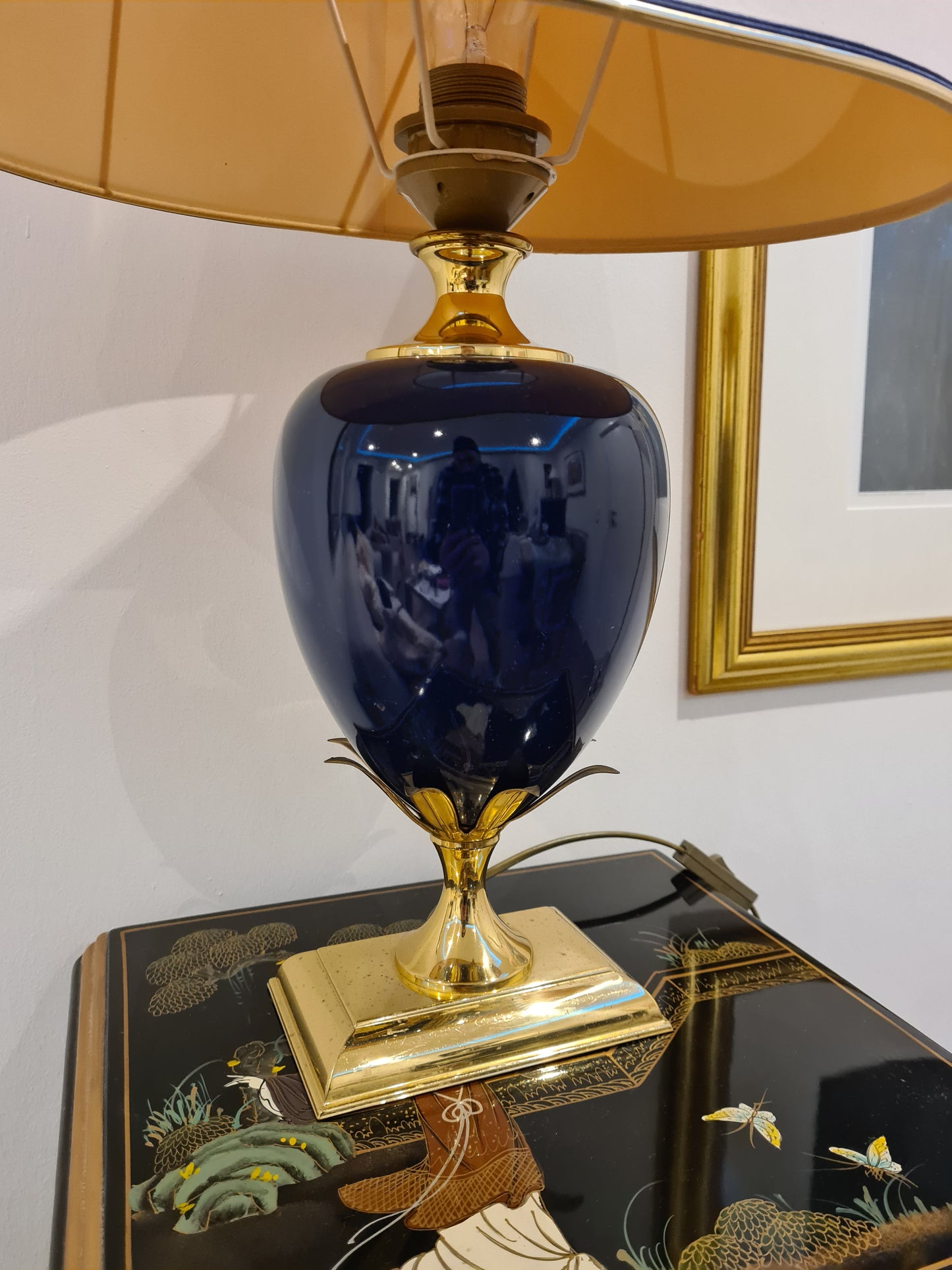 Le Dauphin Tischlampe – Porzellan Messing