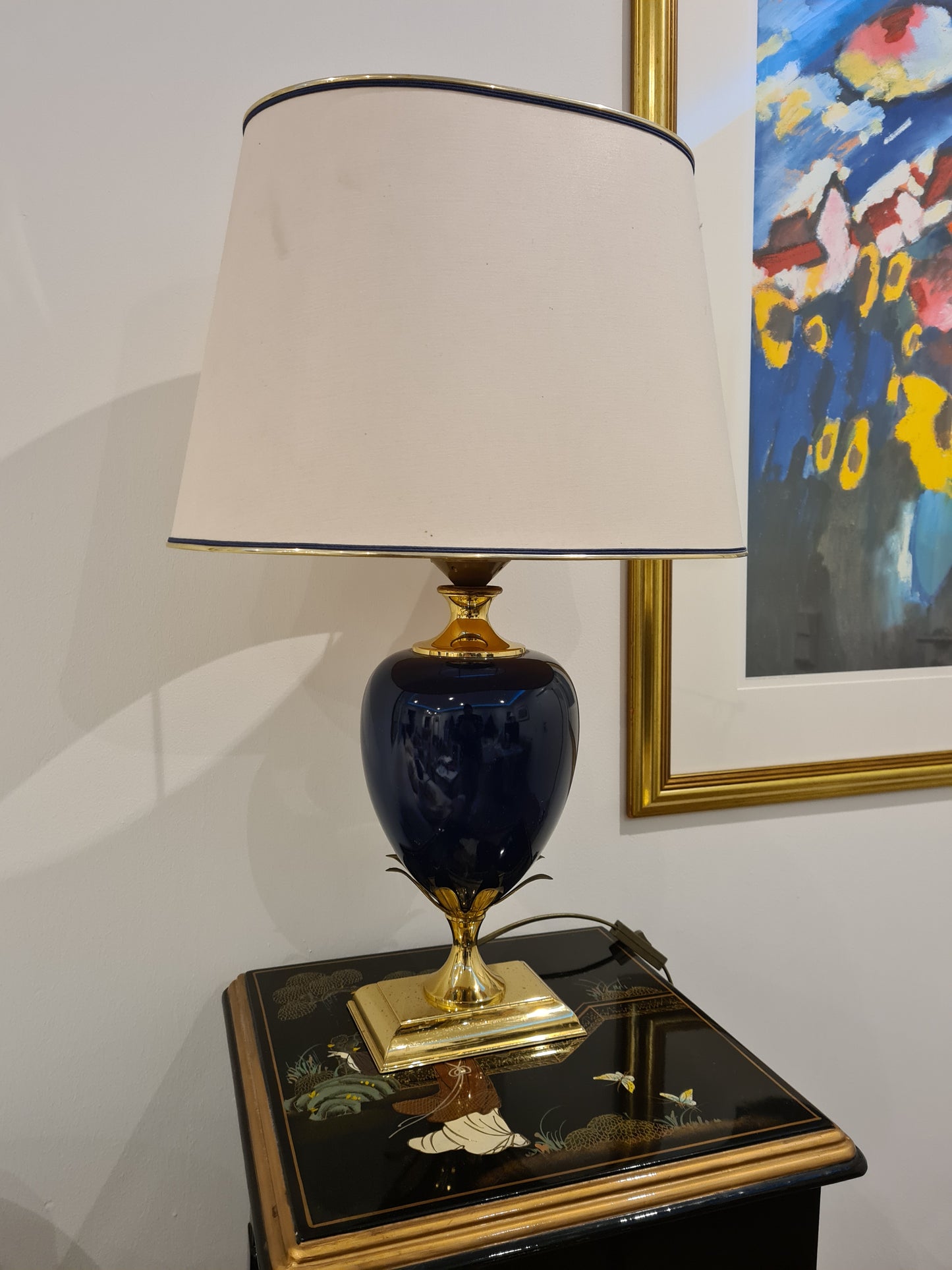 Le Dauphin Tischlampe – Porzellan Messing