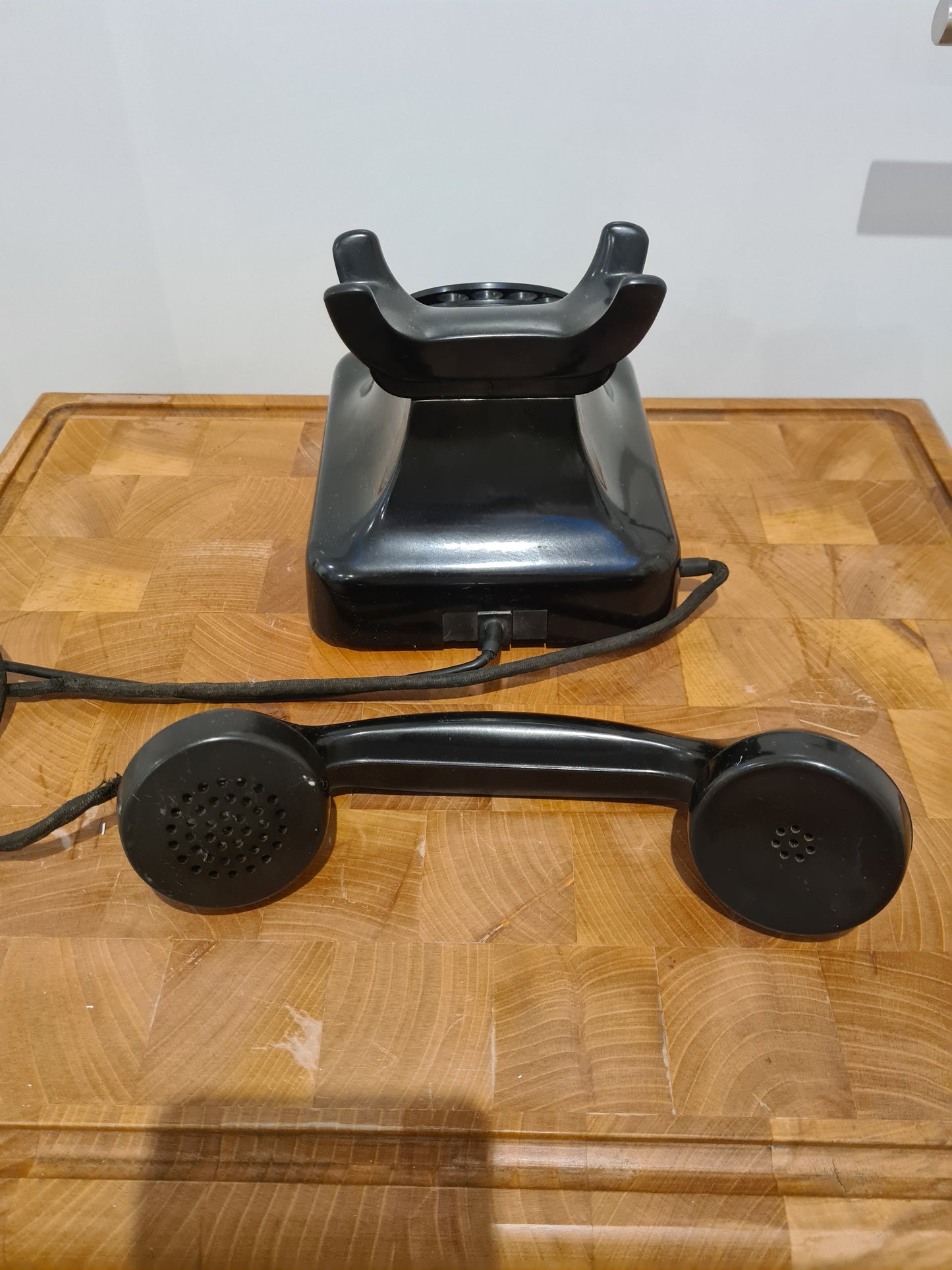 W48 m T Telefon KRONE analoger Fernsprecher vintage Bakelit schwarz