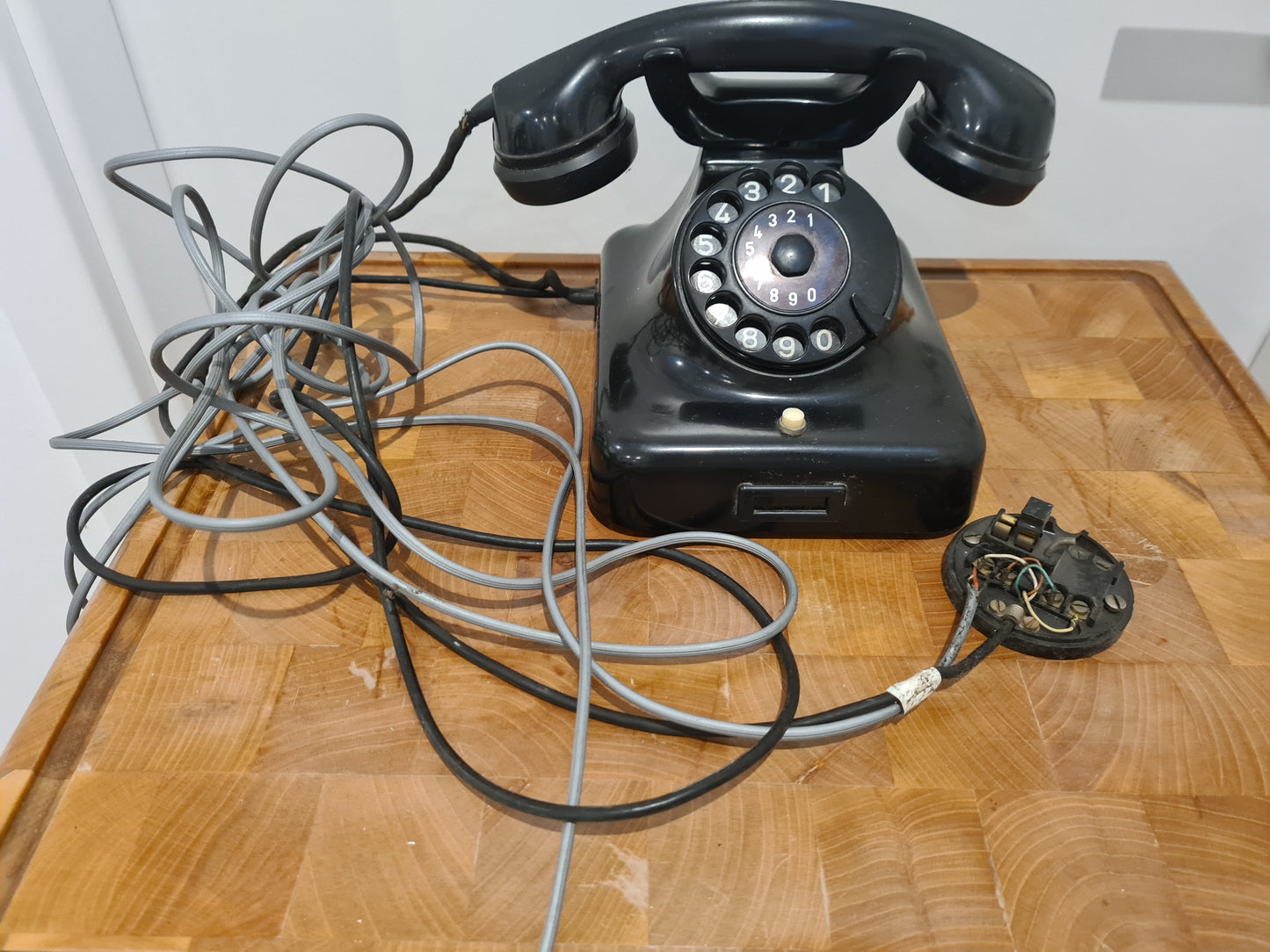 W48 m T Telefon KRONE analoger Fernsprecher vintage Bakelit schwarz