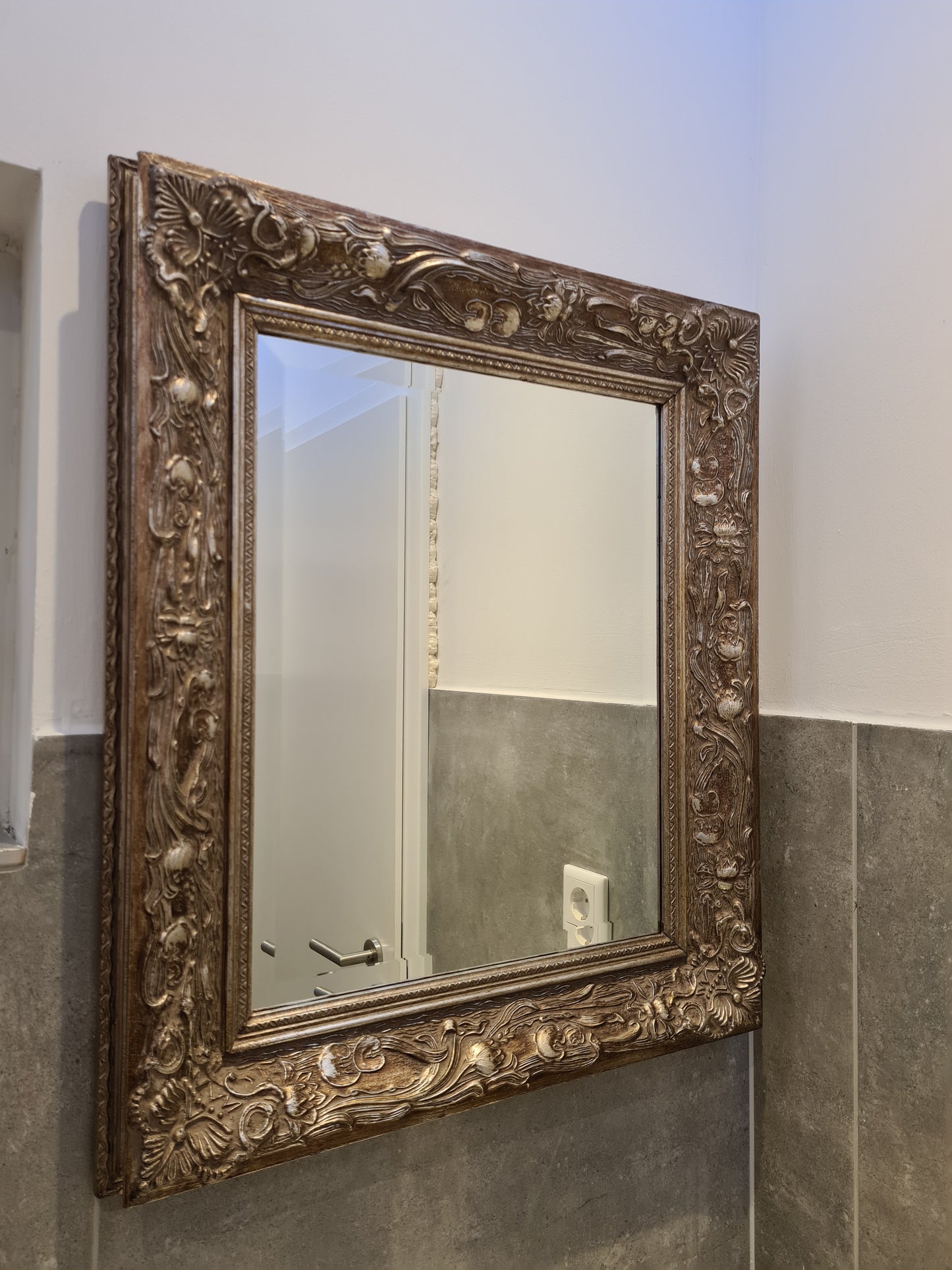 Jugendstil Spiegel mit vergoldeten Holzrahmen 70x60cm