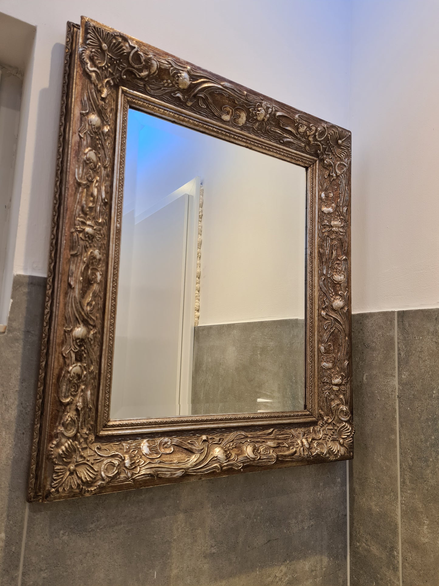 Jugendstil Spiegel mit vergoldeten Holzrahmen 70x60cm