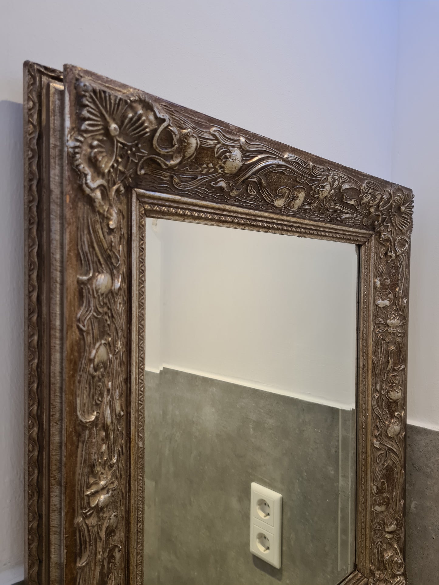 Jugendstil Spiegel mit vergoldeten Holzrahmen 70x60cm