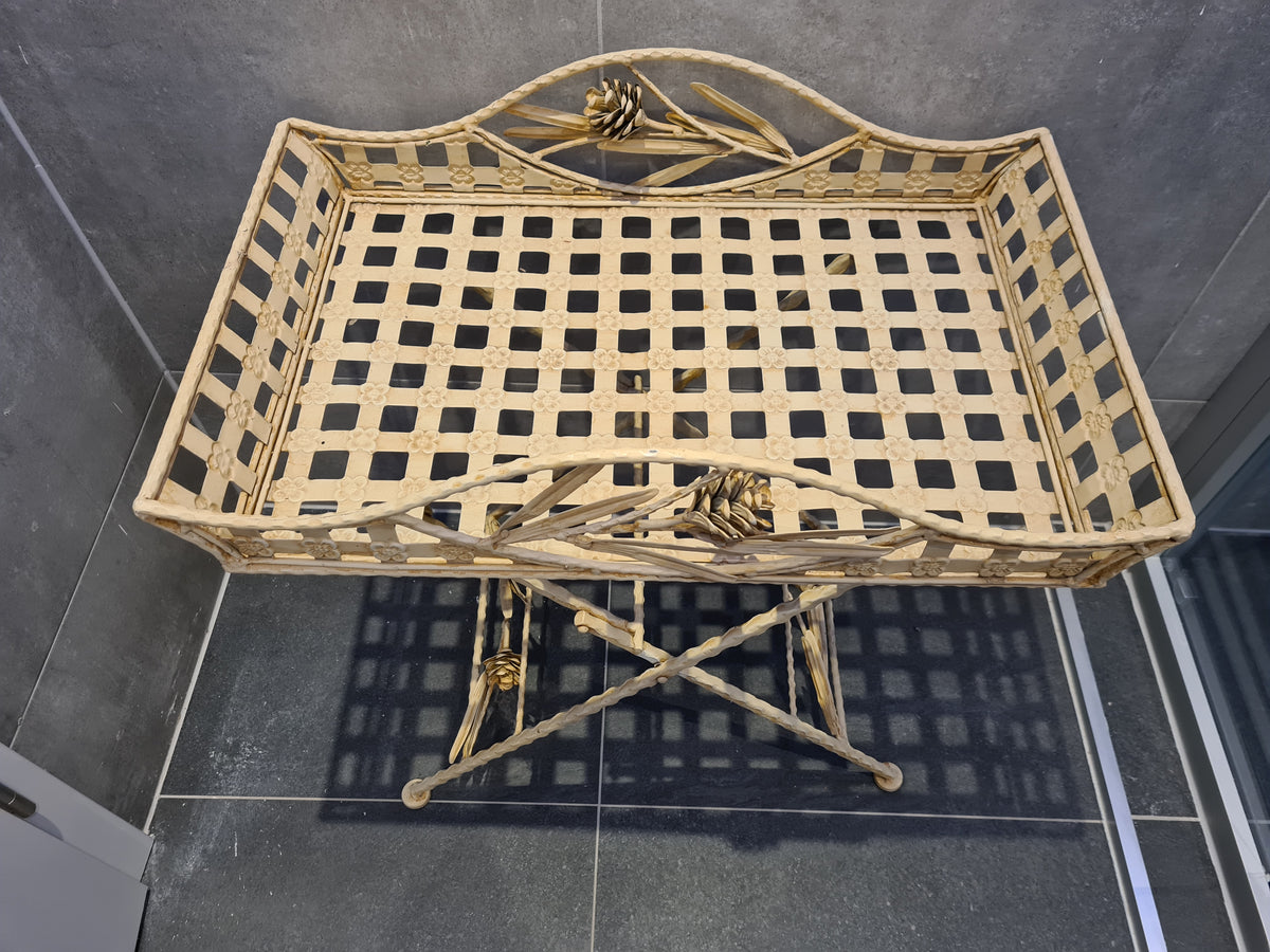 Jugendstil Tablettisch Beistelltisch Metall 75cm – Gallery Jarrodi