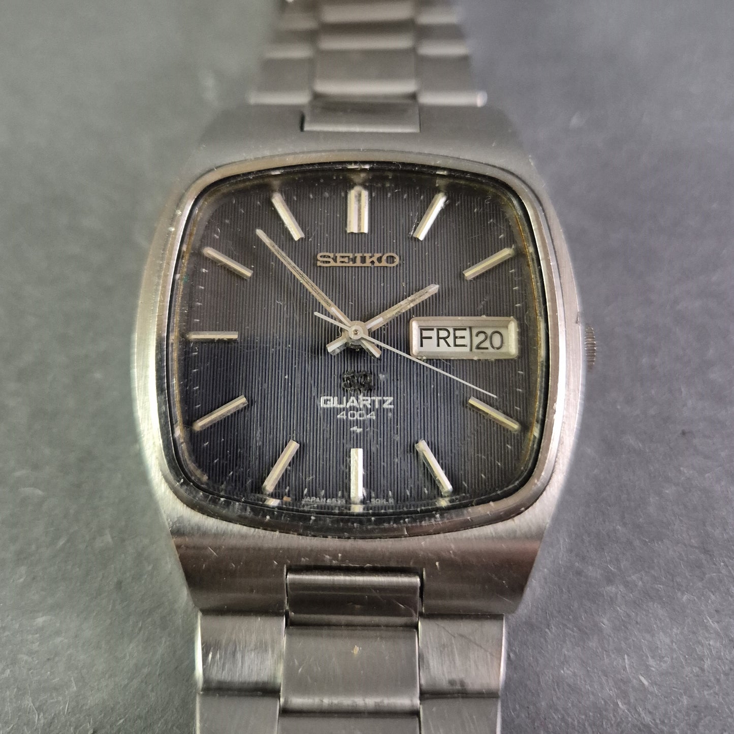 Seiko Herrenarmbanduhr – Klassisches Design mit Datumsanzeige