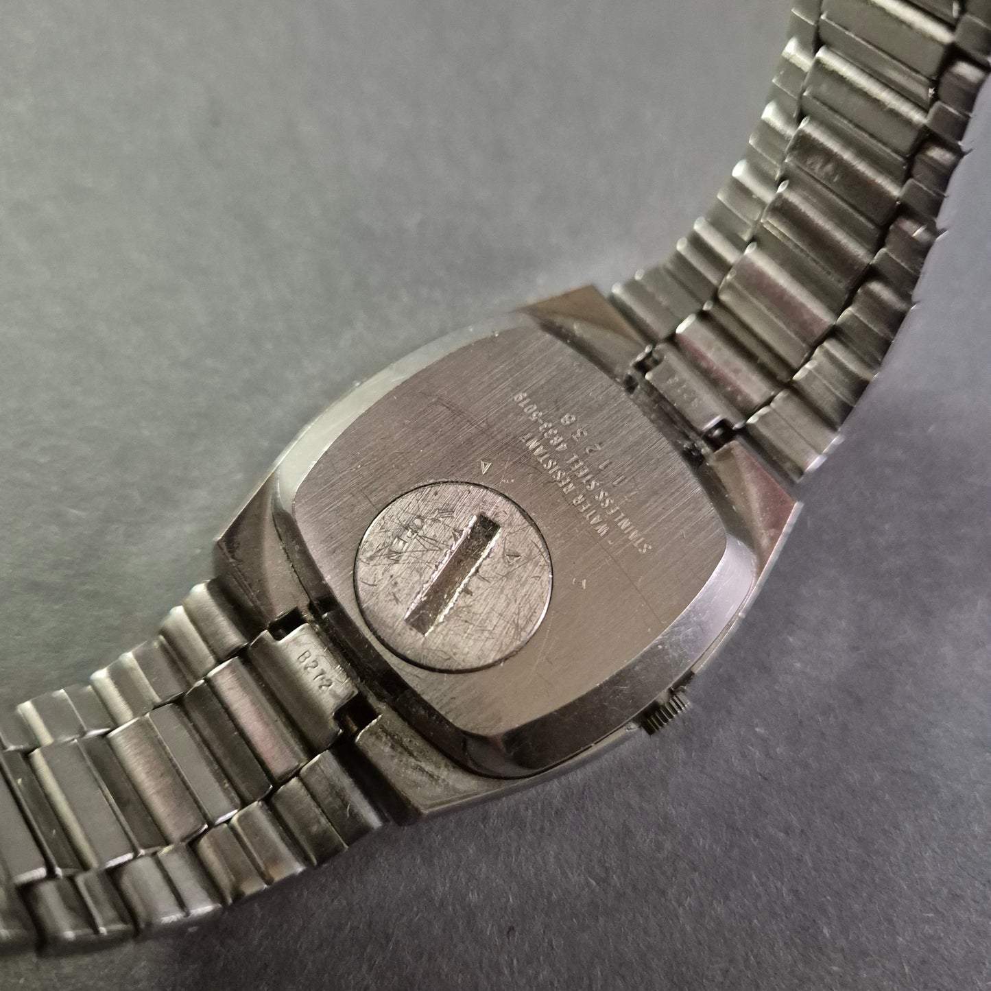 Seiko Herrenarmbanduhr – Klassisches Design mit Datumsanzeige