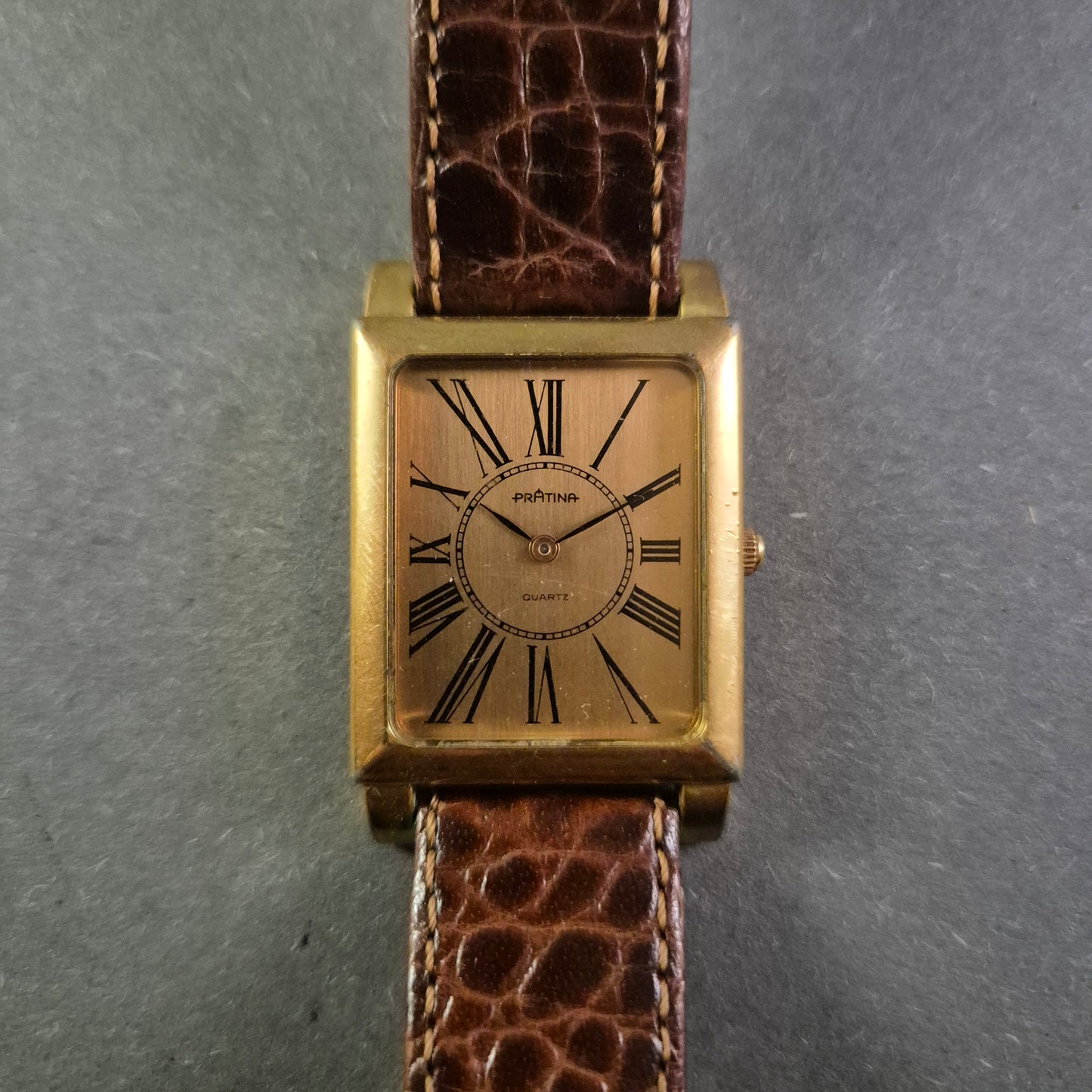 Klassische Prätina Herrenarmbanduhr – Eleganz im rechteckigen Design