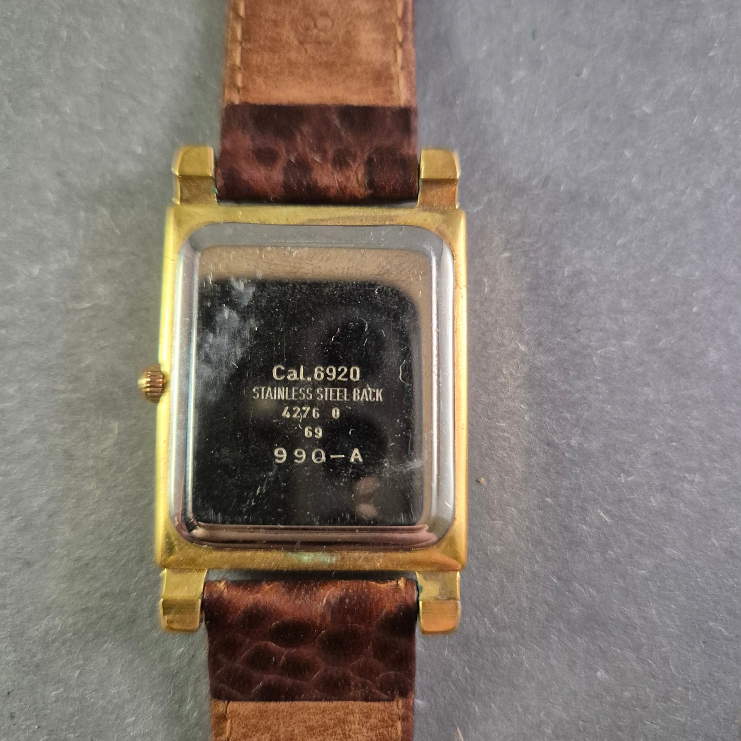 Klassische Prätina Herrenarmbanduhr – Eleganz im rechteckigen Design