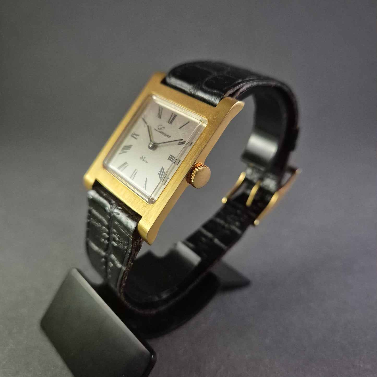 Lucerne Damenarmbanduhr – Elegante Schweizer Uhr mit Gold-Optik