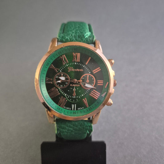 Stilvolle Geneva Damenarmbanduhr – Eleganz in Grün und Roségold