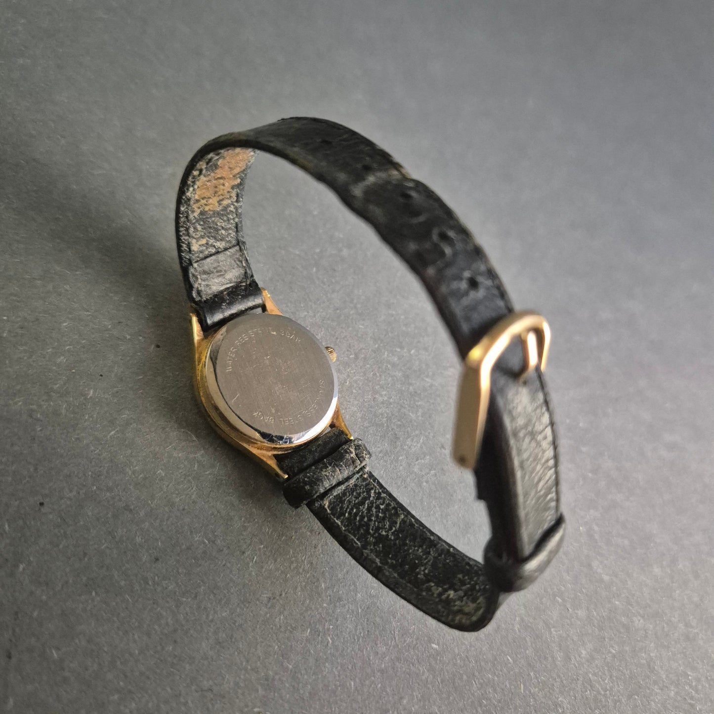 Klassische Kienzle Damenuhr – Schlichte Eleganz mit Vintage-Charme