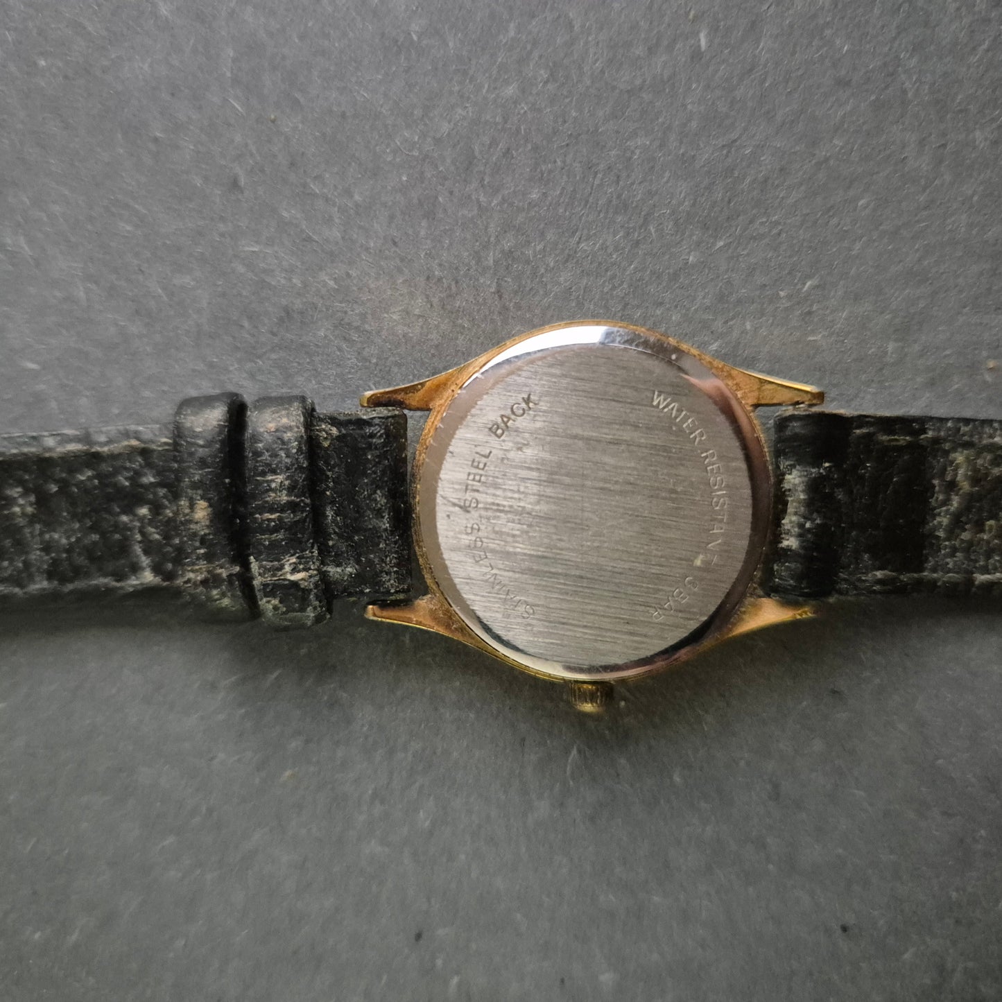 Klassische Kienzle Damenuhr – Schlichte Eleganz mit Vintage-Charme