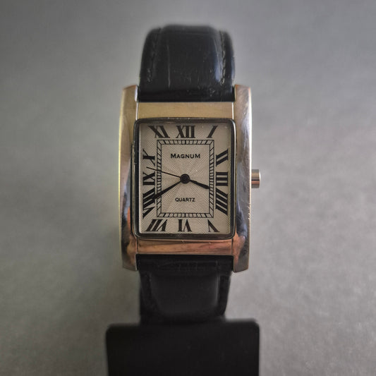 Klassische Magnum Herrenarmbanduhr – Eleganz mit römischen Ziffern