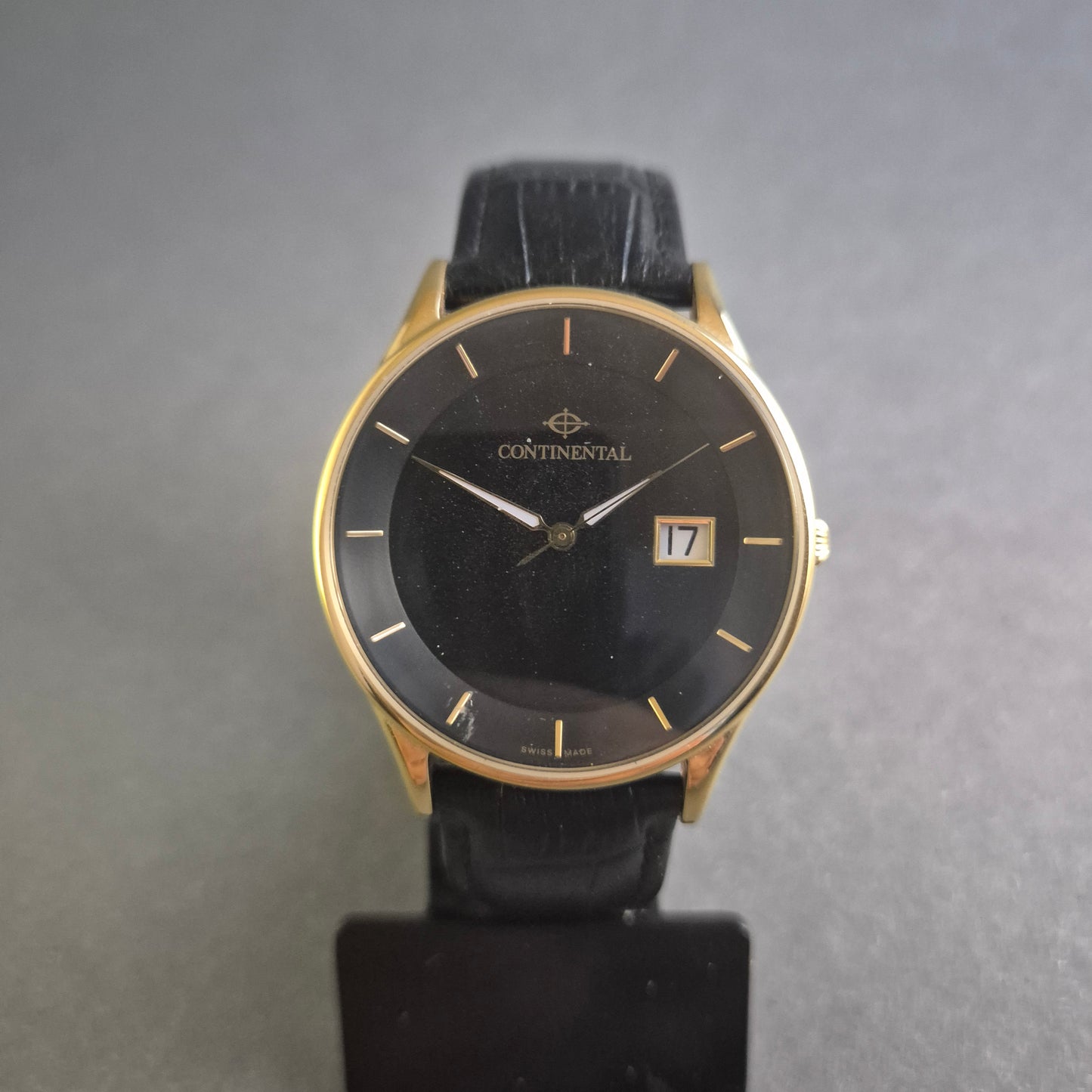 Elegante Continental Herrenarmbanduhr – Schweizer Präzision mit Datumsanzeige