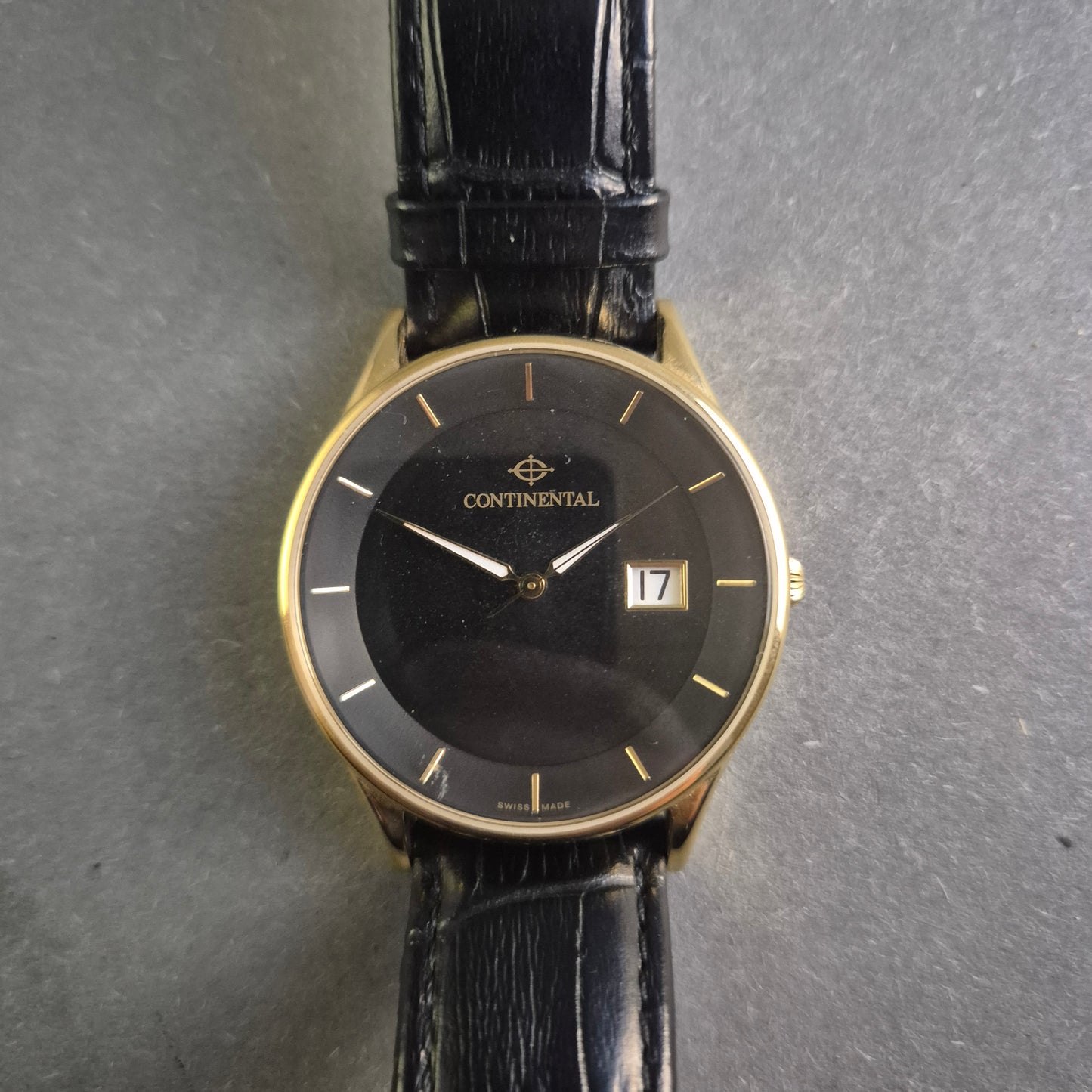 Elegante Continental Herrenarmbanduhr – Schweizer Präzision mit Datumsanzeige