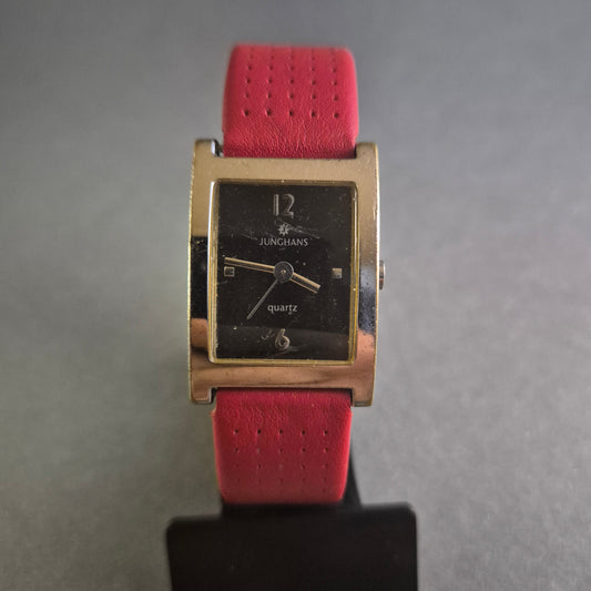 Stilvolle Junghans Damenarmbanduhr – Klassische Eleganz mit rotem Lederarmband