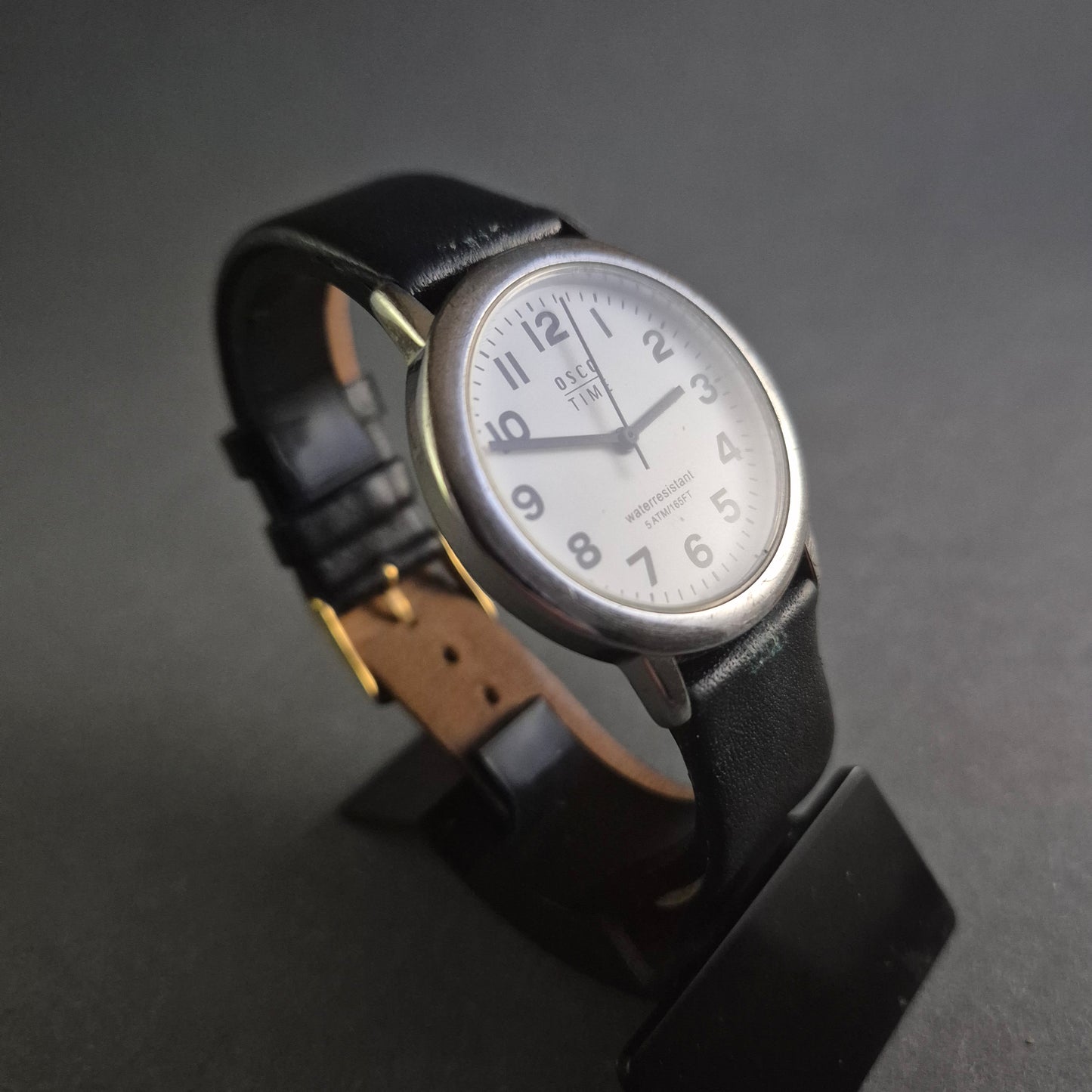 Praktische Osco Time Herrenarmbanduhr – Wasserdicht und alltagstauglich