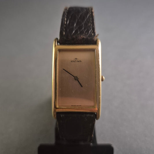 Elegante Antima Herrenarmbanduhr – Schweizer Minimalismus mit Krokolederarmband