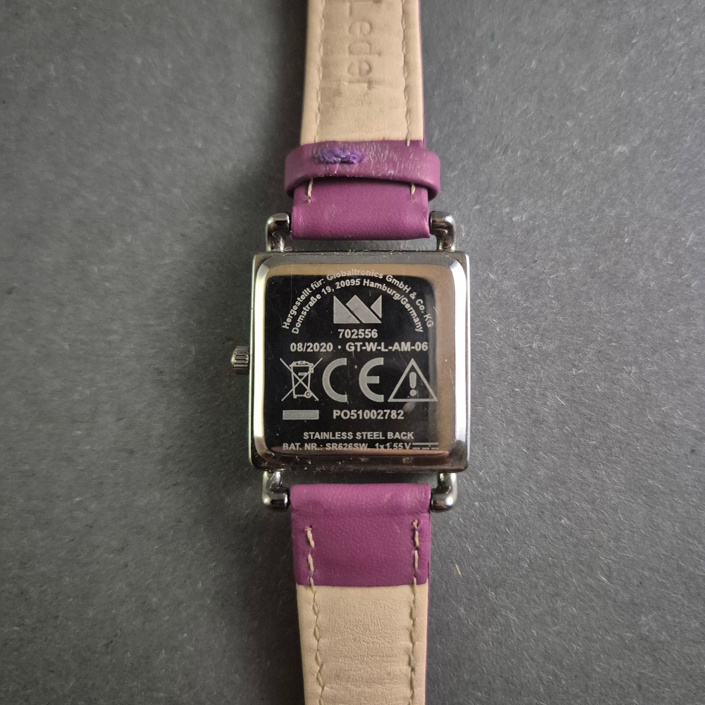 Elegante Krontaler Damenarmbanduhr – Stilvoller Look in Lila