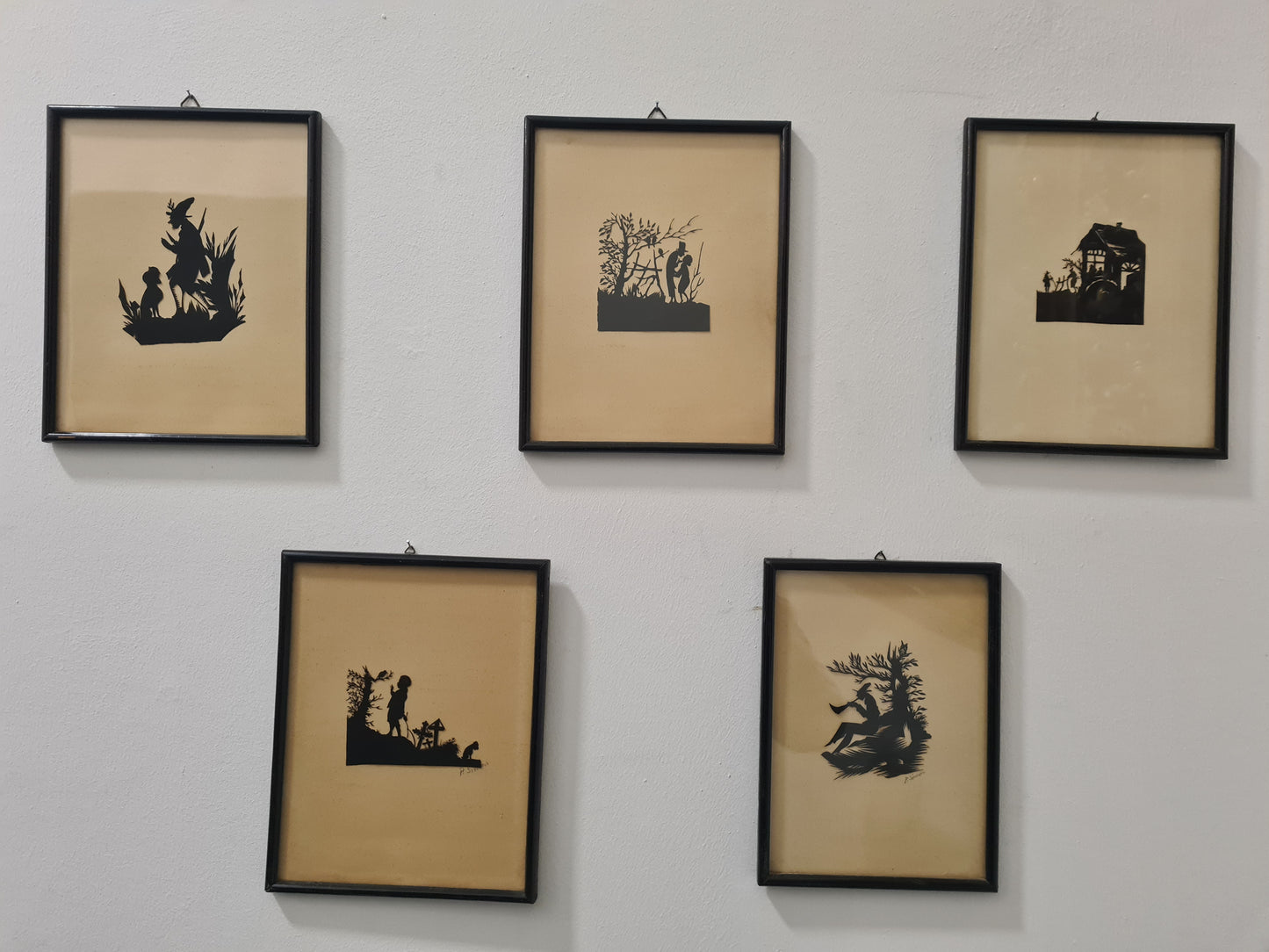 5 Stück Art Deco Scherenschnitt im Holzrahmen 22x18cm