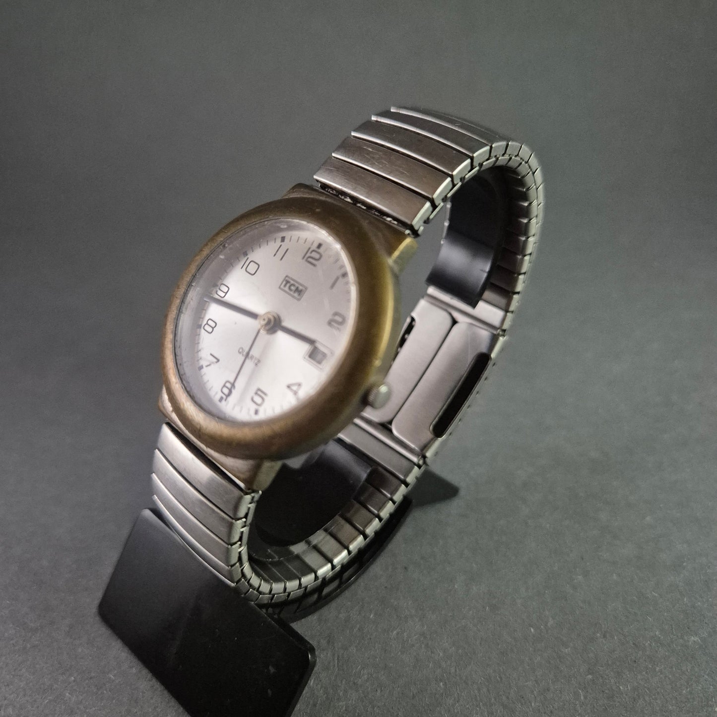 Klassische TCM Herrenarmbanduhr – Robustes Design für den Alltag