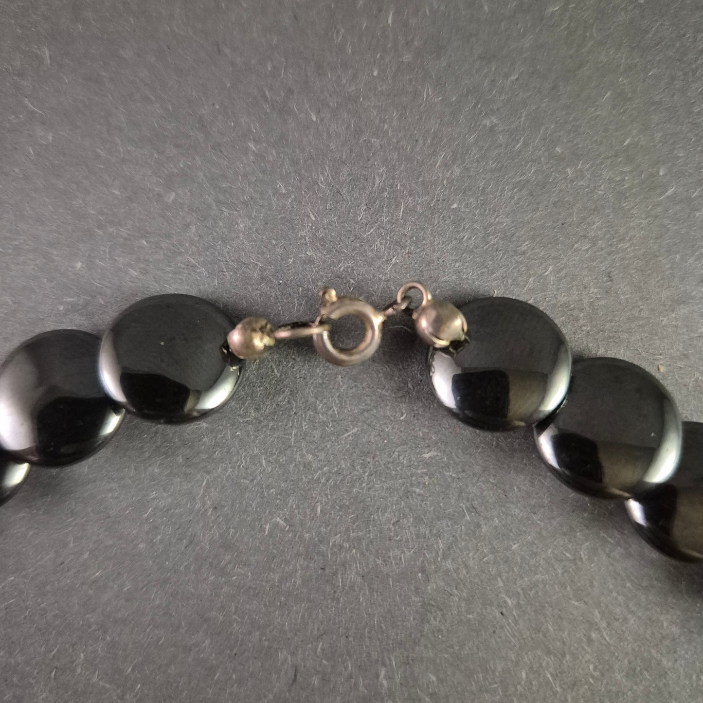 Elegante Hämatit-Halskette – Zeitloser Glanz für jeden Anlass