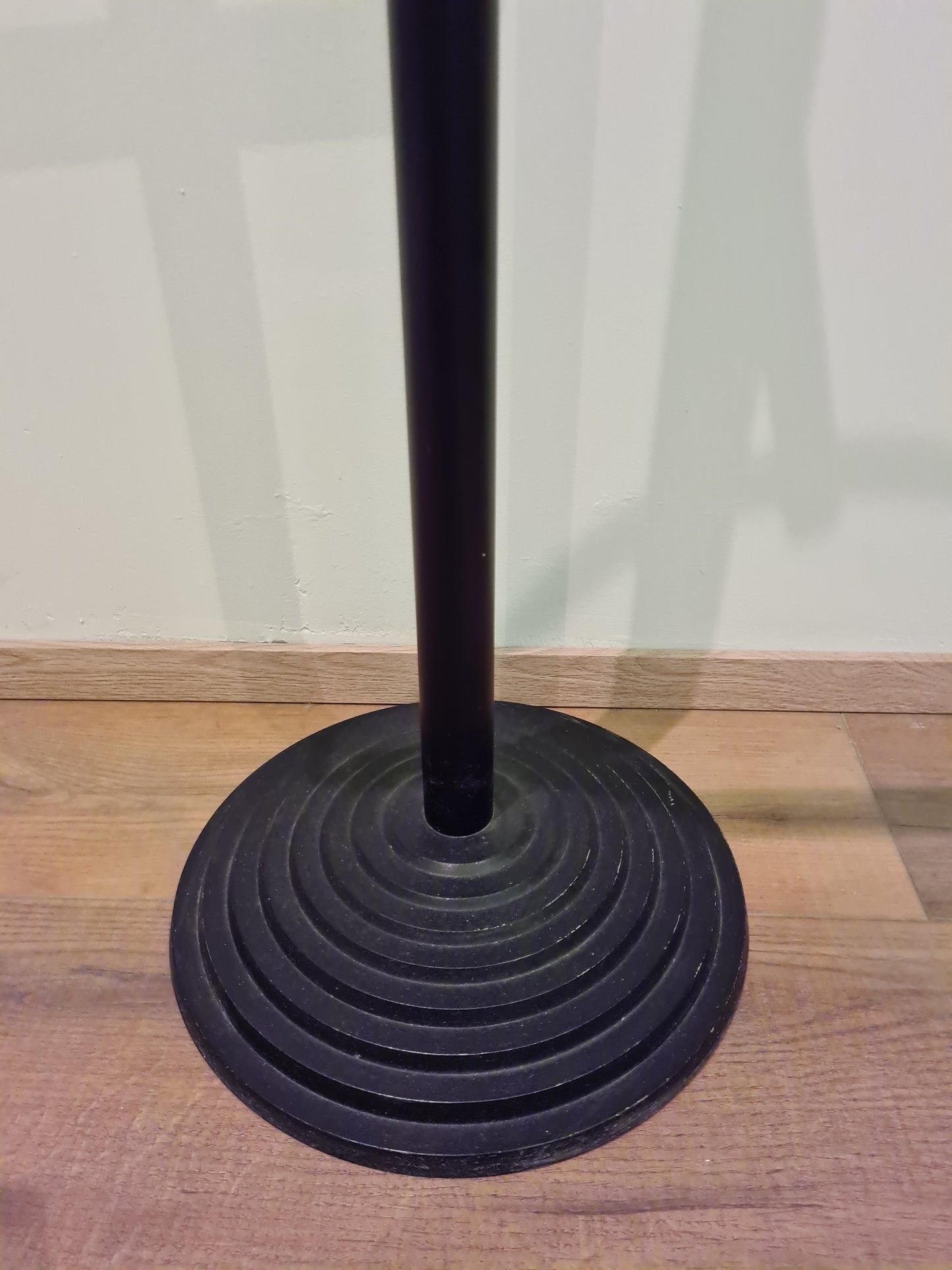 Stilvolle Garderobe Stummer Diener Modern 135cm