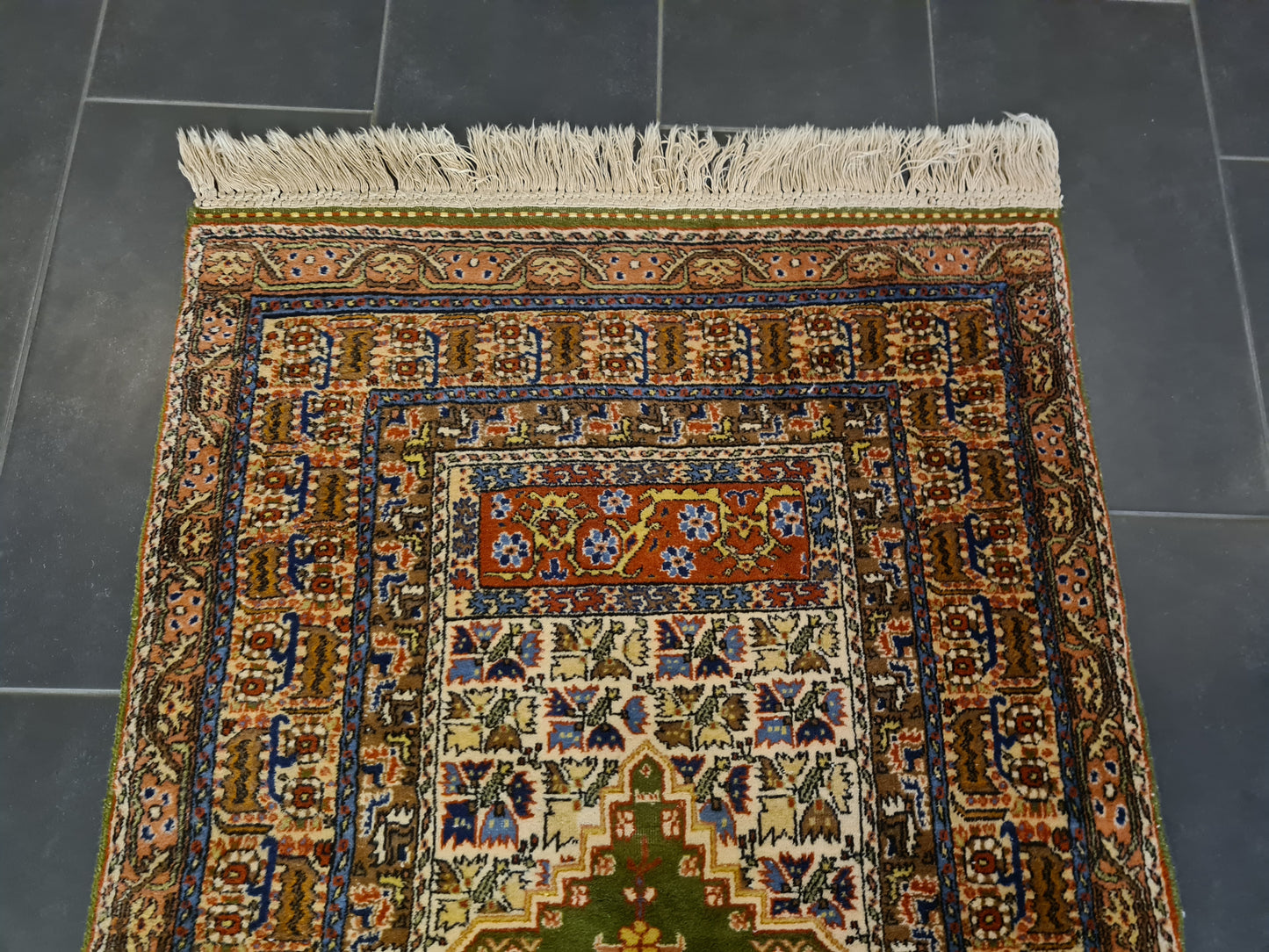 Seidenteppich Orientteppich Handgeknüpfter Teppich Kayseri Mihrab 160x91cm