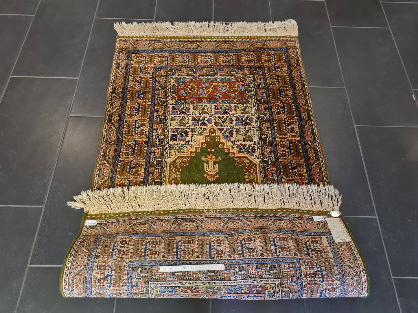 Seidenteppich Orientteppich Handgeknüpfter Teppich Kayseri Mihrab 160x91cm